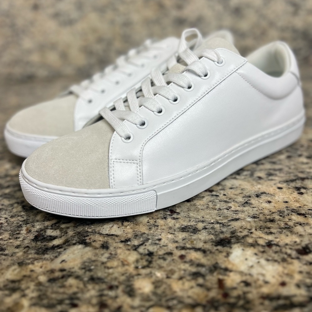New Saks Fifth Avenue  men’s Sz 11.5
